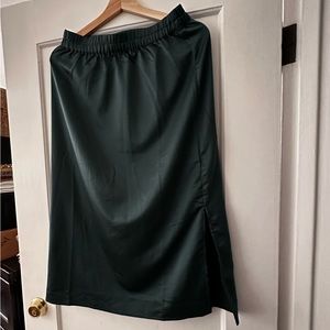 Emerald green GAP satin skirt